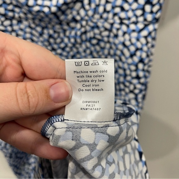 Draper James Patsy Dress Square Geo Smocked Puff Sleeve A-Line Sweetheart Neck - Picture 12 of 15